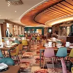 Mercure Saint Michel Hotel