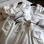 Mercure Saint Michel Hotel 4*