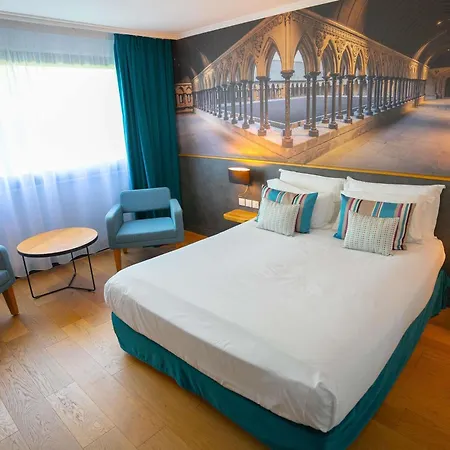 Hotell Mercure Saint Michel 4*