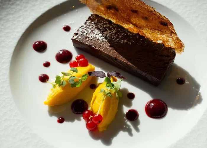 Hotell Mercure Saint Michel 4*