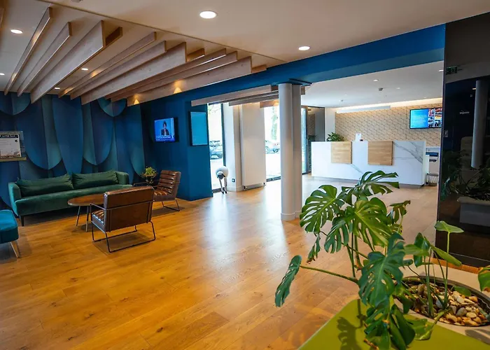 Mercure Saint Michel 4*