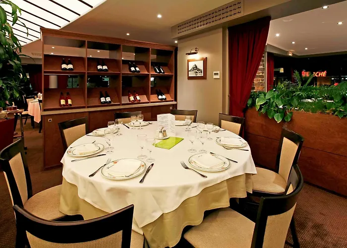 Mercure Saint Michel Hotell