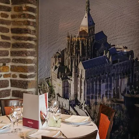 Mercure Saint Michel 4*