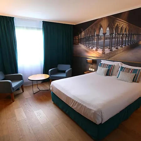Hotel Mercure Saint Michel 4*