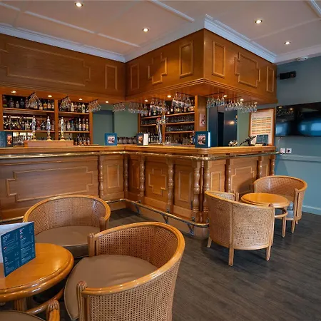 Hotel Mercure Saint Michel 4*