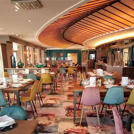 Mercure Saint Michel Otel
