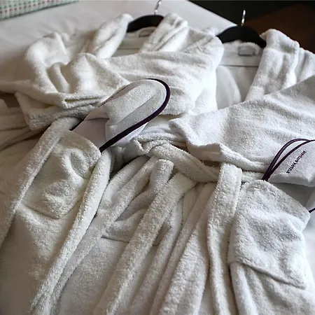 Mercure Saint Michel Hotel 4*