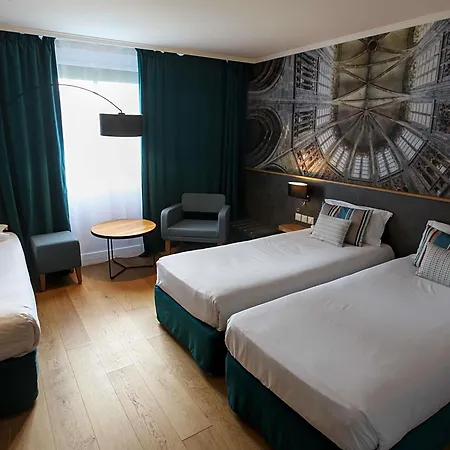 Mercure Saint Michel Hotel 4*