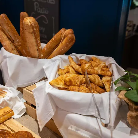 Mercure Saint Michel Hotel