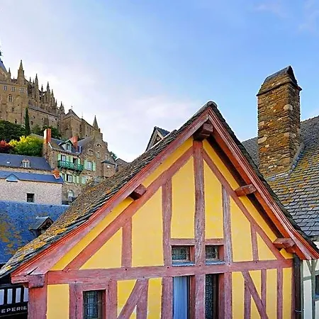 Mercure Saint Michel Hotel 4*