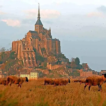 Mercure Saint Michel 4*