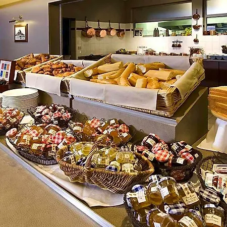 Hotel Mercure Saint Michel 4*
