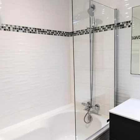 Mercure Saint Michel 4*