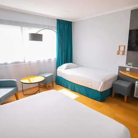 Mercure Saint Michel Hotel 4*