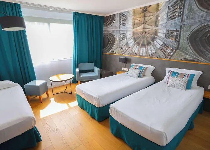 Mercure Saint Michel 4*