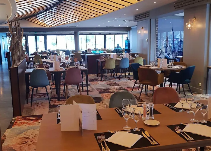 Mercure Saint Michel מלון 4*