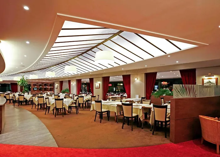 Mercure Saint Michel Hotel